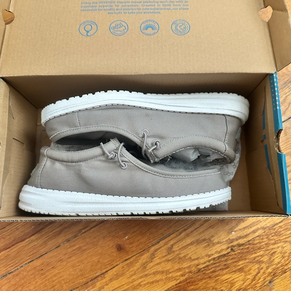 Hey Dude Kids Moccasins in Tan and White